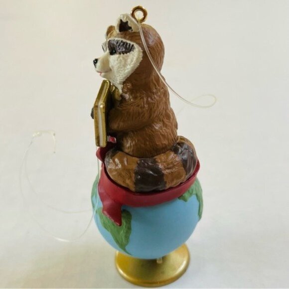 Vintage Hallmark Keepsake Out of This World Teacher Racoon Globe Ornament 1994 - Picture 3 of 7